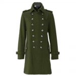 The classic military wool overcoat guarantees warmth, with a cotton twill lining for comfort. Stylish double-breast